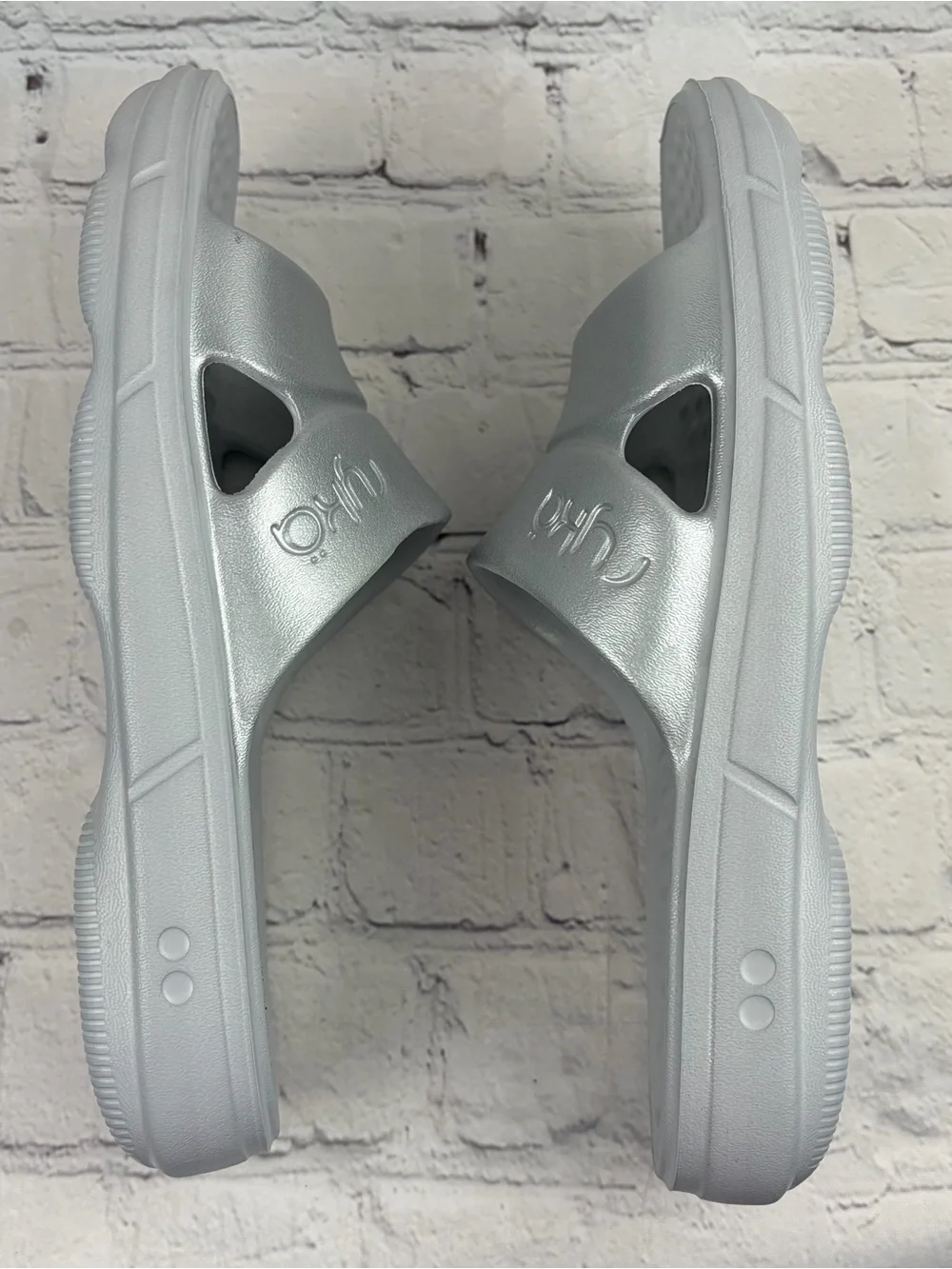 Ryka Re-Zorb Lite Recovery Slide Sandals Silver Metallic Comfort Shoes Size 7
